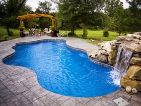 Seasonal pool opening and closing